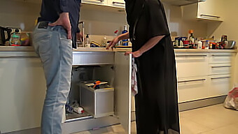 British Plumber Gets Kinky With Muslim Mom In Amateur Kitchen Sex Video